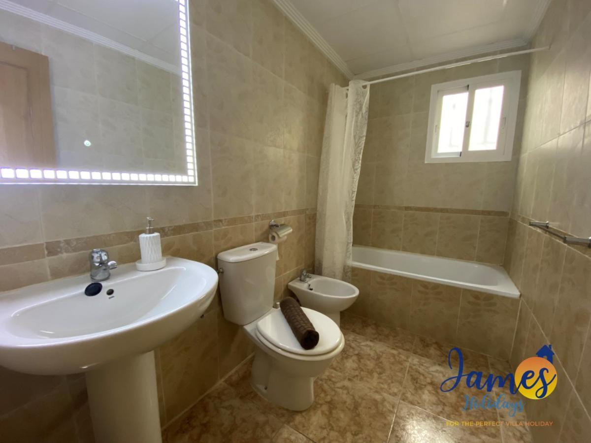 La Cinuelica, R3 1St Floor Apartment Com Pool L129 تورّيفيِخا المظهر الخارجي الصورة